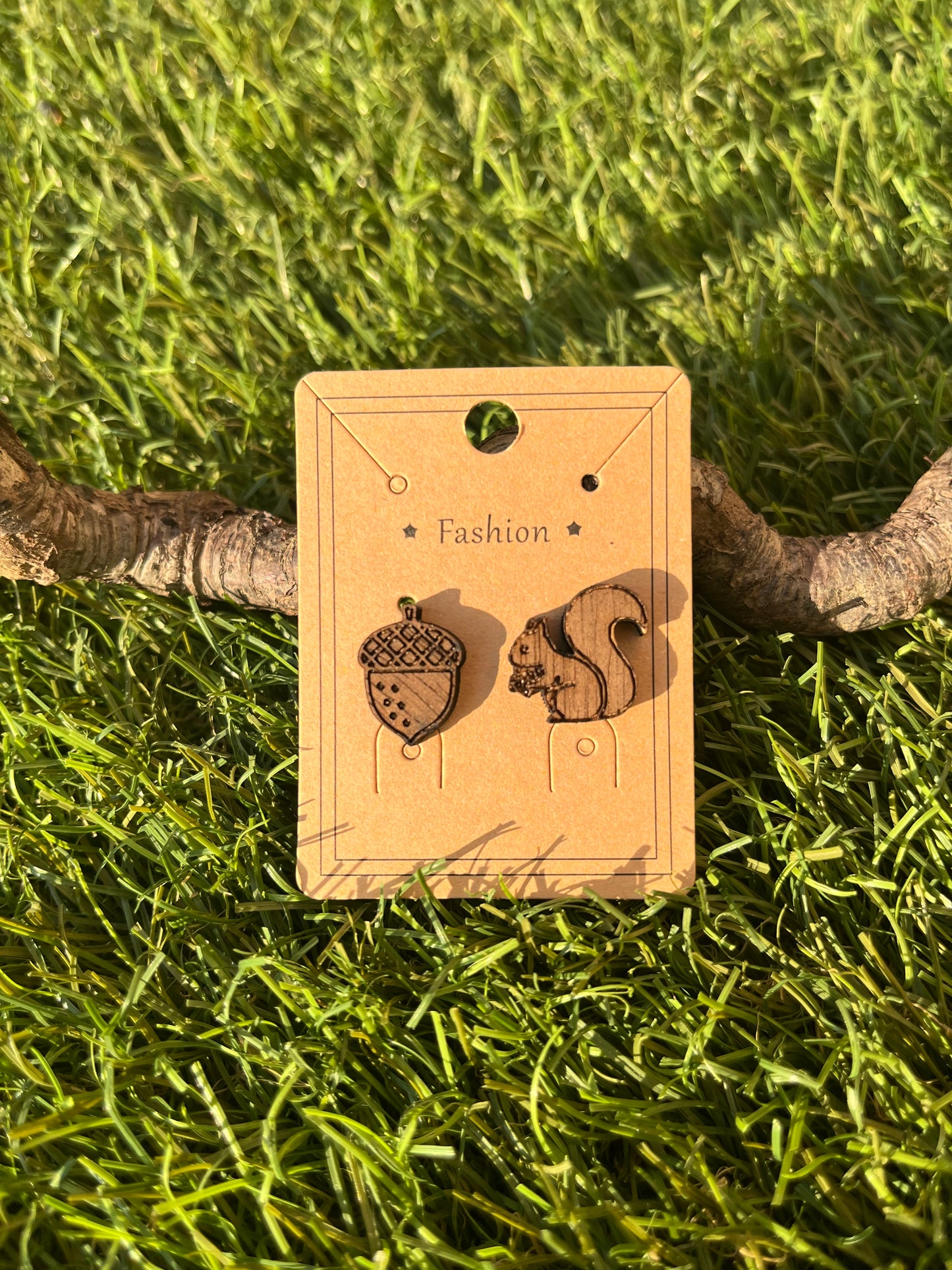 Orecchino Squirrel with Acorn