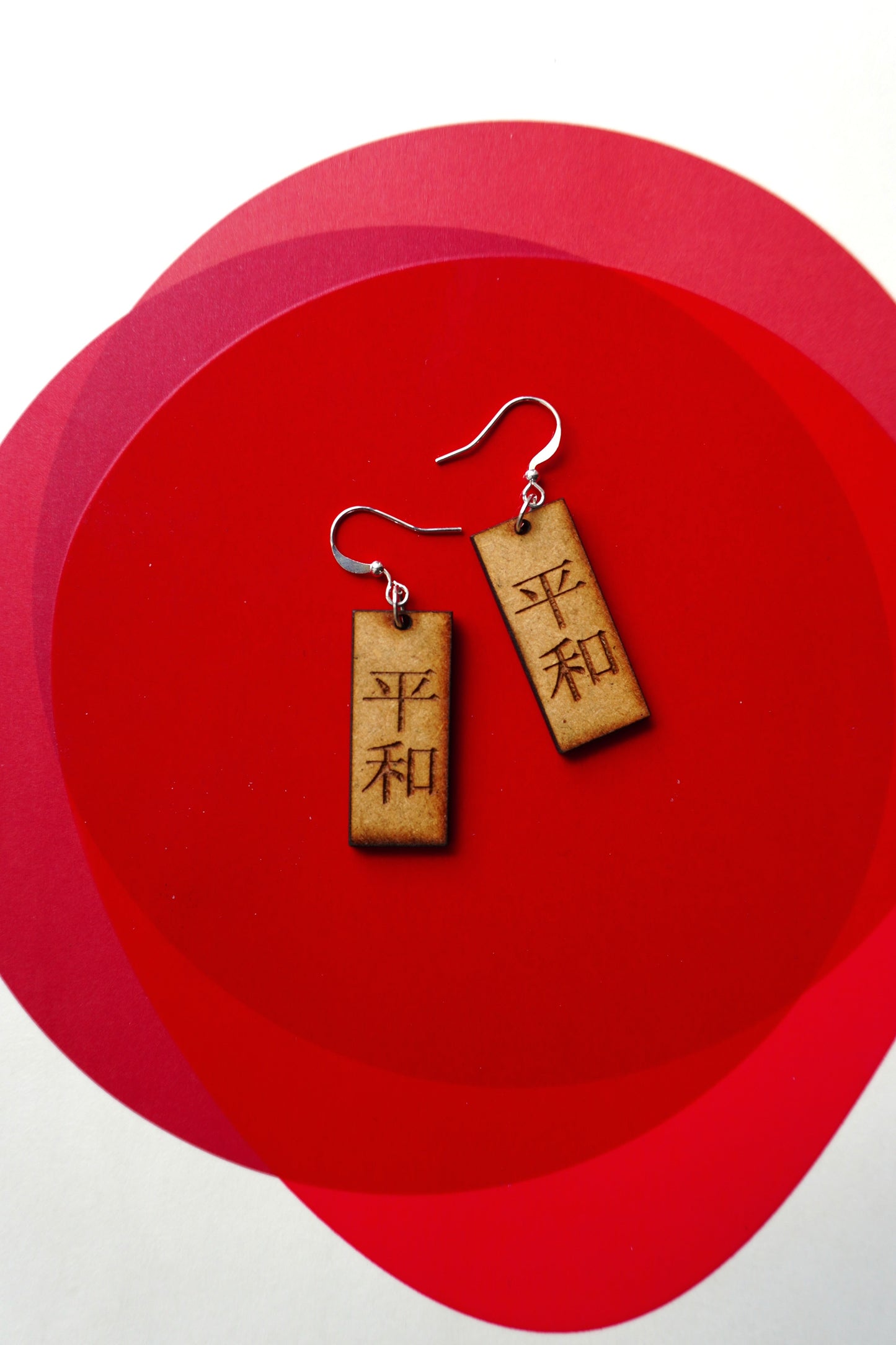 Orecchino pendente Peace - Collezione Essenza d'Oriente