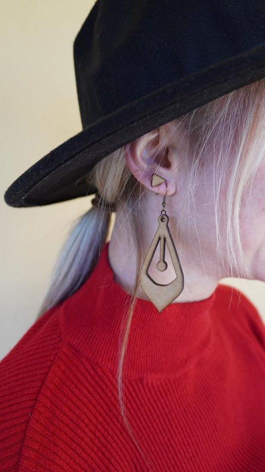 Orecchino pendente Wuh-Wuh - Collezione Zero