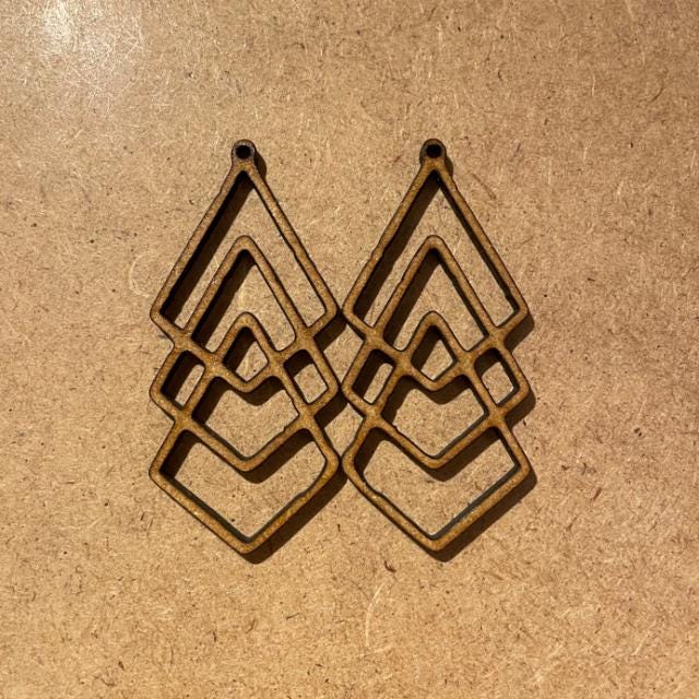 Orecchino pendente Pine - Collezione Zero